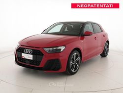 Rosso progressivo metallizzato nero mito metallizzato Usata 2024 Audi A1 Sportback S-Line Due volumi | 29.000 € (Molto cara)