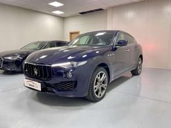 Blu/azzurro Usata 2018 Maserati Levante SUV | 29.999 € (Buon prezzo)