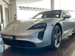 Argento dolomite met. Usata 2020 Porsche Taycan 4S Performance Package Tre volumi | 63.000 € (Super prezzo)