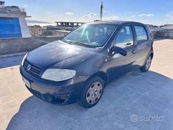 Nero Usata 2005 Fiat Punto Tre volumi | 799 € (Super prezzo)