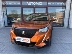 Arancione Usata 2020 Peugeot 2008 Active SUV | 13.900 € (Buon prezzo)