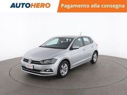 Argento Usata 2018 VW Polo Comfortline Tre volumi | 11.899 € (Buon prezzo)