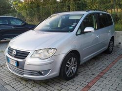 Usata 2007 VW Touran Monovolume | 5100 € (Cara)
