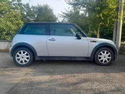Usata 2004 Mini ONE Due volumi | 1000 €