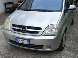 Grigio Usata 2004 Opel Meriva Cosmo Monovolume | 1300 € (Ottimo prezzo)