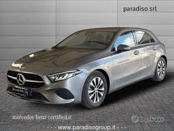 Grigio Usata 2023 Mercedes A180 Advanced Tre volumi | 30.900 € (Cara)
