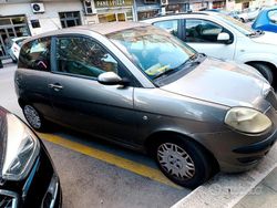 Usata 2006 Lancia Ypsilon Due volumi | 2500 € (Buon prezzo)