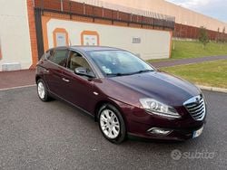 Grigio Usata 2012 Lancia Delta Due volumi | 6700 € (Buon prezzo)