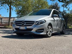 Grigio Usata 2016 Mercedes 180 Premium Tre volumi | 10.500 €