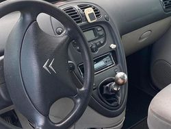 Grigio Usata 2003 Citroën Xsara Monovolume | 1000 €