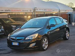 Nero Usata 2011 Opel Astra Tre volumi | 3450 € (Ottimo prezzo)