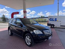 Nero Usata 2008 Mercedes 320 Station wagon | 4700 €