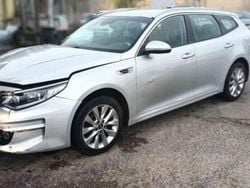 Grigio Usata 2017 Kia Optima Station wagon | 3800 €