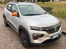 Grigio Usata 2021 Dacia Spring Due volumi | 8500 € (Buon prezzo)