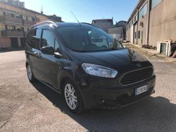 Nero Usata 2015 Ford Tourneo Courier Titanium Monovolume | 8500 € (Buon prezzo)