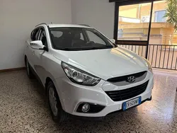 Bianco(met.) Usata 2013 Hyundai ix35 Comfort SUV | 9900 € (Molto cara)