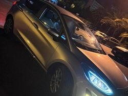 Grigio Usata 2018 Ford Fiesta Titanium Due volumi | 10.900 € (Buon prezzo)