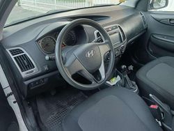 Bianco Usata 2013 Hyundai i20 Edition Due volumi | 4800 € (Buon prezzo)