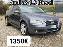 Grigio Usata 2004 Audi A3 Ambition Tre volumi | 1350 € (Buon prezzo)
