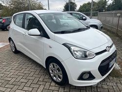 Bianco Usata 2013 Hyundai i10 Due volumi | 6900 € (Molto cara)