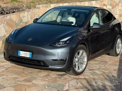 Grigio Usata 2022 Tesla Model Y Long Range AWD SUV | 36.500 € (Ottimo prezzo)