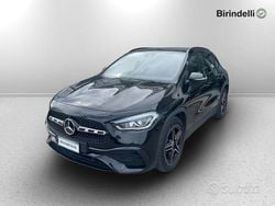 Nero Usata 2022 Mercedes 180 Tre volumi | 33.000 € (Cara)