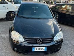 Nero Usata 2005 VW Golf V Tre volumi | 3000 € (Ottimo prezzo)