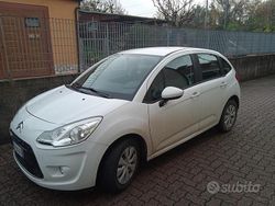 Bianco Usata 2011 Citroën C3 Attraction Tre volumi | 4500 € (Buon prezzo)