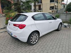 Bianco Usata 2018 Alfa Romeo Giulietta Business Tre volumi | 9500 € (Super prezzo)