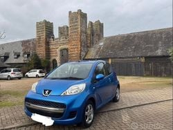 Blu Usata 2010 Peugeot 107 Due volumi | 4990 € (Cara)