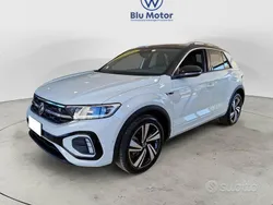 Pure white deep black perlato Usata 2022 VW T-Roc R-line SUV | 25.900 € (Cara)