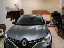Usata 2023 Renault Captur SUV | 21.500 € (Cara)