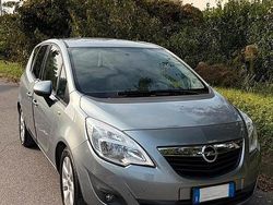 Grigio Usata 2012 Opel Meriva Cosmo Monovolume | 4900 € (Ottimo prezzo)