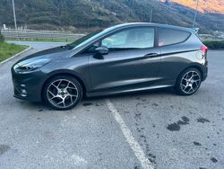 Grigio Usata 2019 Ford Fiesta ST Due volumi | 17.500 € (Buon prezzo)