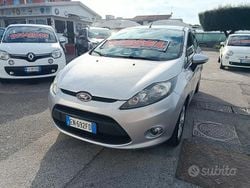 Grigio Usata 2012 Ford Fiesta Titanium Tre volumi | 3400 € (Ottimo prezzo)