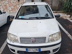 Bianco Usata 2009 Fiat Punto Tre volumi | 1500 €