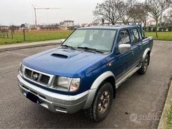 Blu Usata 2001 Nissan Navara Pick-up | 6500 € (Buon prezzo)