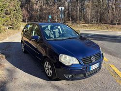 Blu/azzurro Usata 2006 VW Polo Comfortline Tre volumi | 2700 € (Buon prezzo)