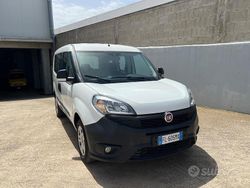 Bianco Usata 2017 Fiat Doblò Monovolume | 10.400 € (Molto cara)