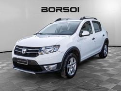 Bianco Usata 2016 Dacia Sandero Stepway Due volumi | 7900 € (Buon prezzo)