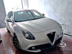 Usata 2016 Alfa Romeo Giulietta Super Due volumi | 10.000 € (Ottimo prezzo)