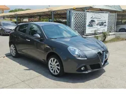 Grigio(met.) Usata 2015 Alfa Romeo Giulietta Impression Due volumi | 9900 € (Buon prezzo)