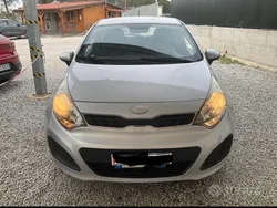 Argento Usata 2013 Kia Rio 2 Tre volumi | 5990 € (Buon prezzo)