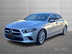 Argento Usata 2020 Mercedes A180 Tre volumi | 24.990 € (Buon prezzo)