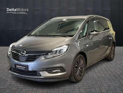 Grigio metallizzato Usata 2019 Opel Zafira Life Monovolume | 17.500 € (Cara)