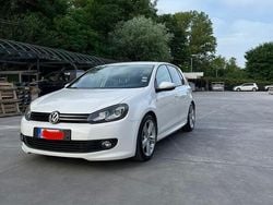 Usata 2010 VW Golf VI R-line Tre volumi | 5500 € (Molto cara)