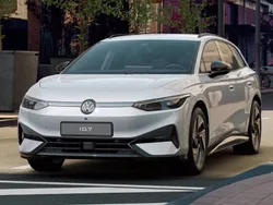 Scale silver metallizzato Nuova 2025 VW ID.7 Pro Tre volumi | 51.950 €