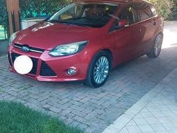 Rosso Usata 2013 Ford Focus Titanium Due volumi | 6900 € (Buon prezzo)