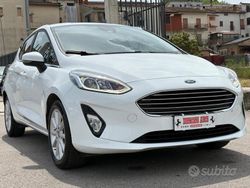 Bianco Usata 2019 Ford Fiesta Titanium Due volumi | 12.500 € (Cara)