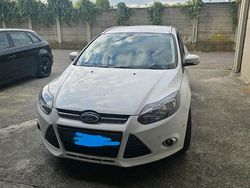 Bianco Usata 2013 Ford Focus Business Edition Station wagon | 4000 € (Buon prezzo)